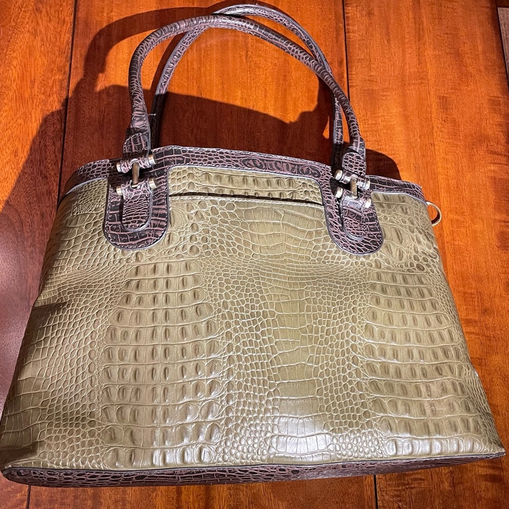 Gorgeous Etienne Aigner Croc Embossed Leather Tote Bag - Picture 8 of 11